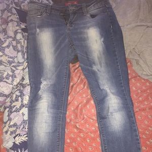Hole jeans